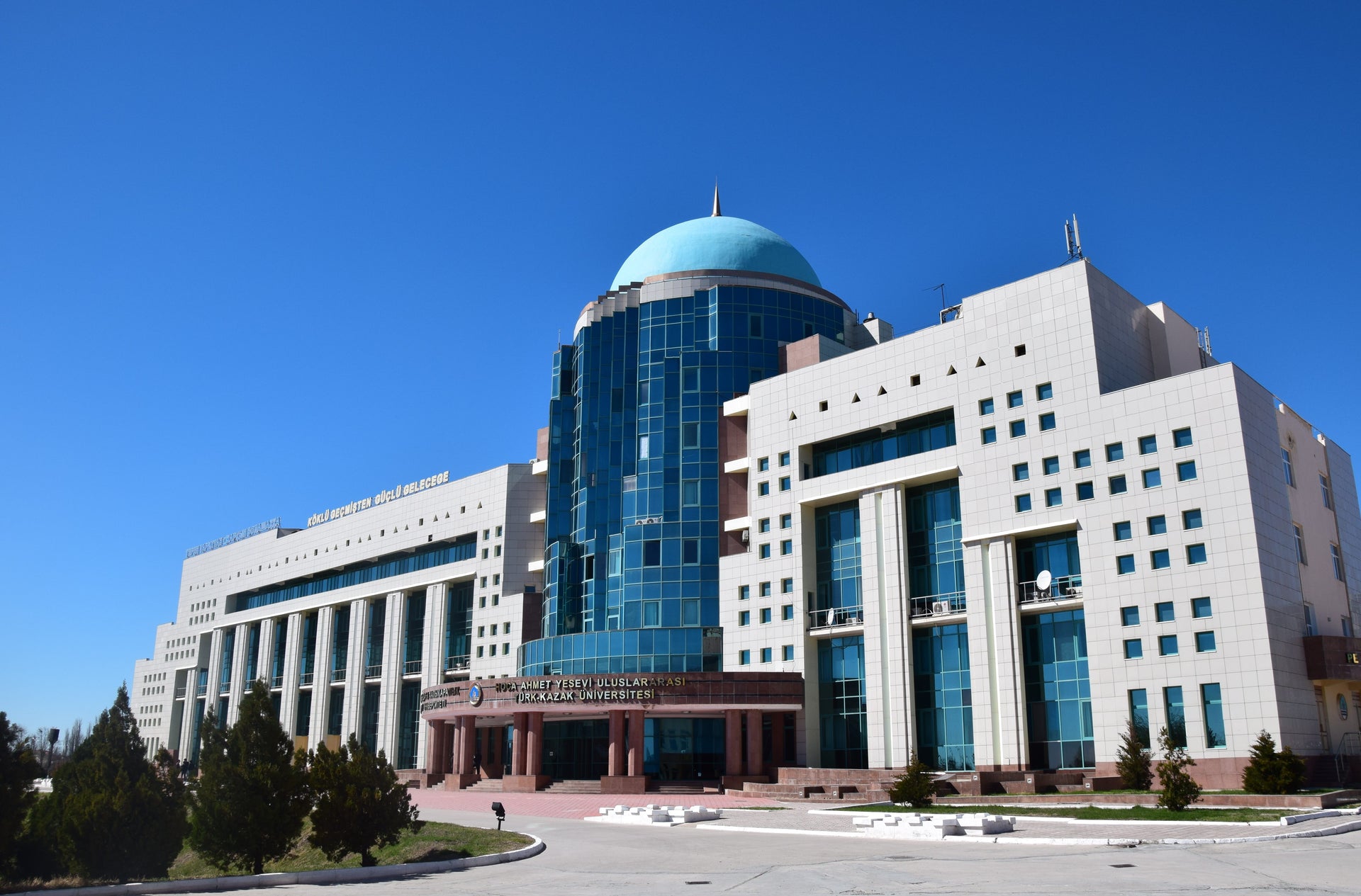 Ahmet Yesevi Üniversitesi Türkistan -  Kazakistan